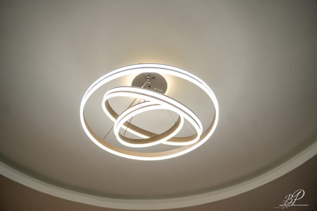 Luminaire circulaire, Gabon