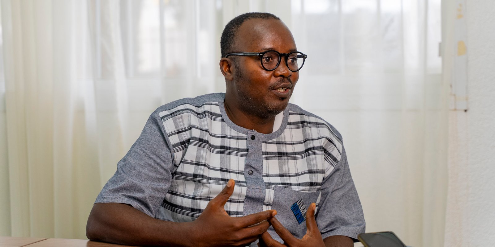 Docteur André Adjo; Gabon