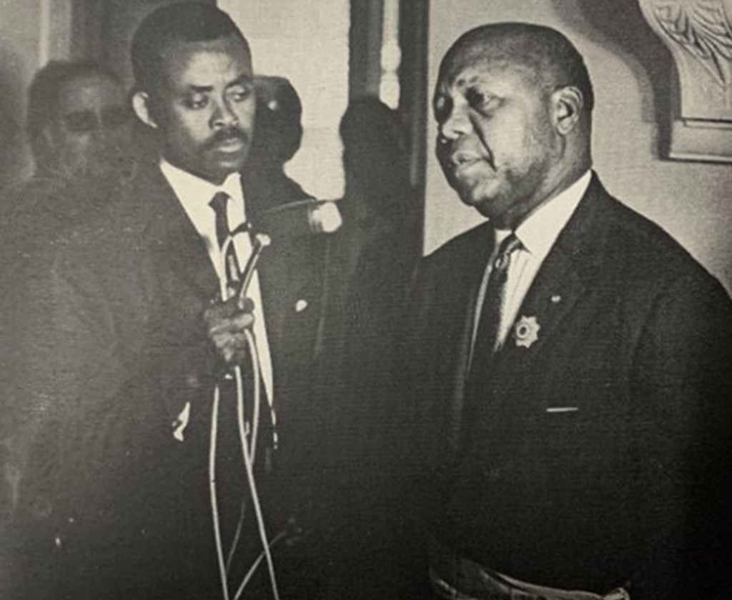 Source Photo : Livre « Léon Mba, une autre histoire franco-africaine »